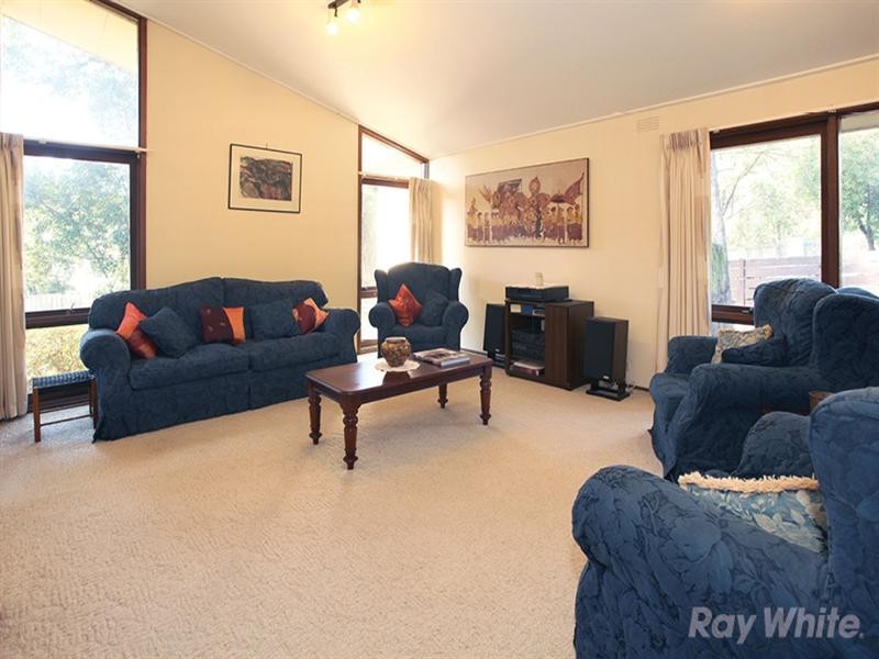 15 Compton Street, Glen Waverley VIC 3150