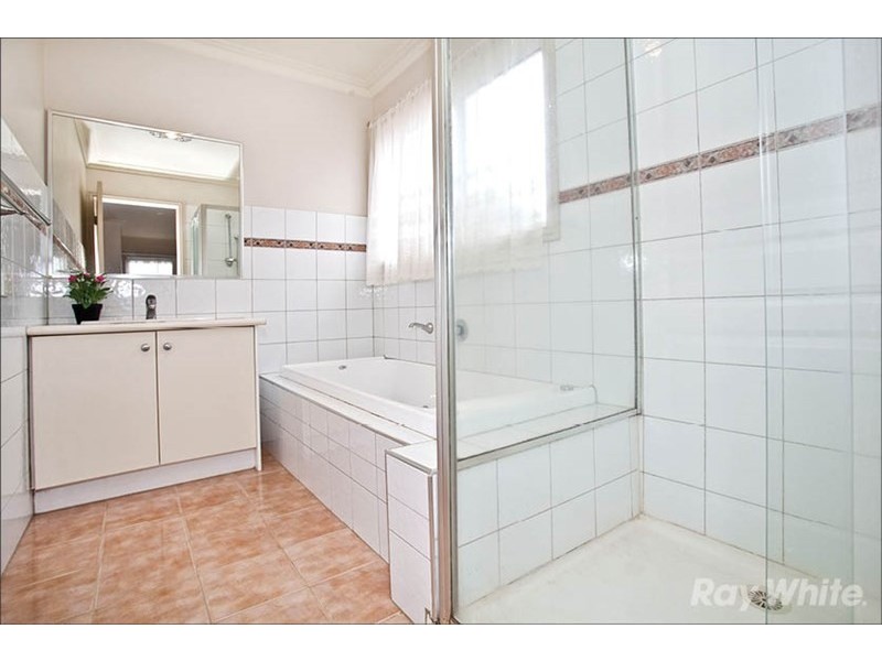 6A Rowitta Drive, Glen Waverley VIC 3150