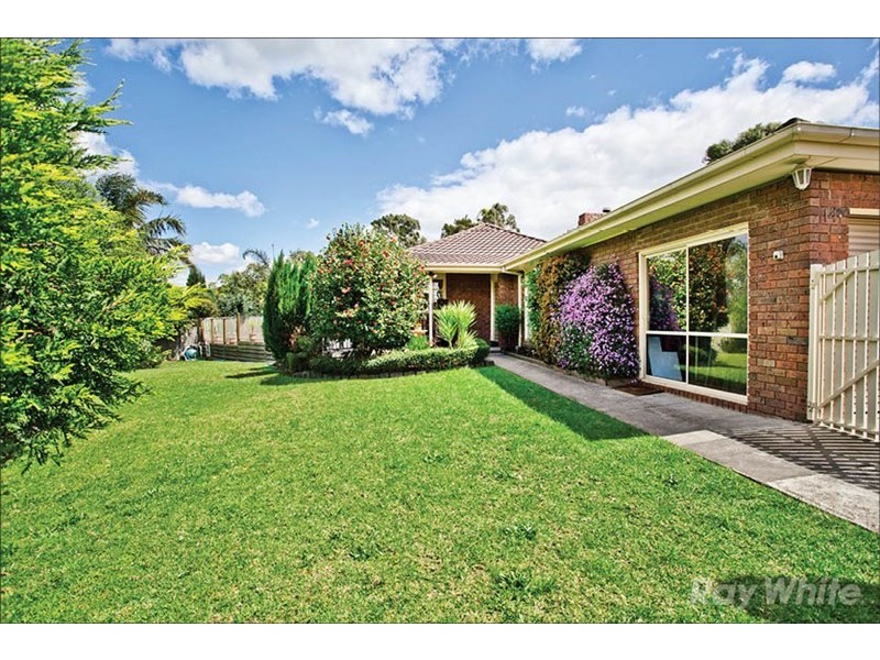 14 Settlers Court, Vermont South VIC 3133