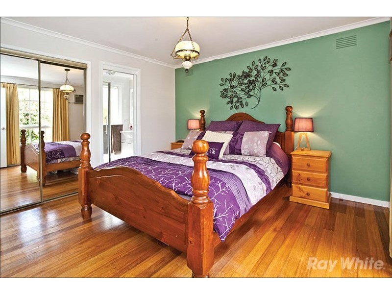 14 Settlers Court, Vermont South VIC 3133