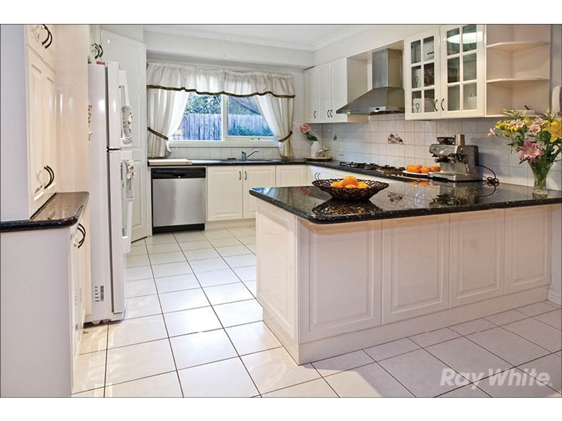 7 Peartree Way, Glen Waverley VIC 3150