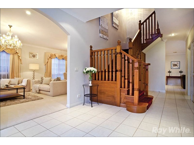 7 Peartree Way, Glen Waverley VIC 3150