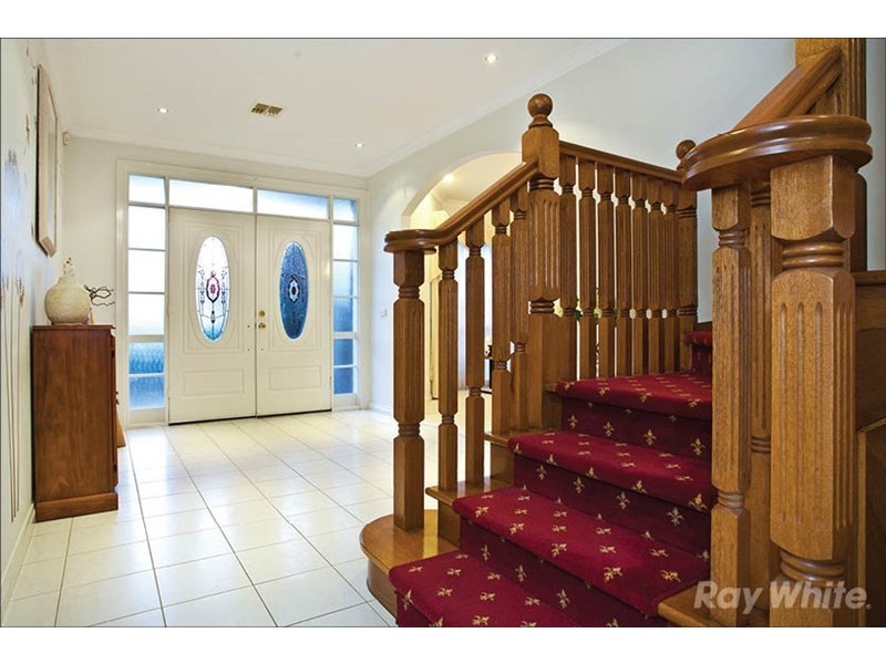 7 Peartree Way, Glen Waverley VIC 3150