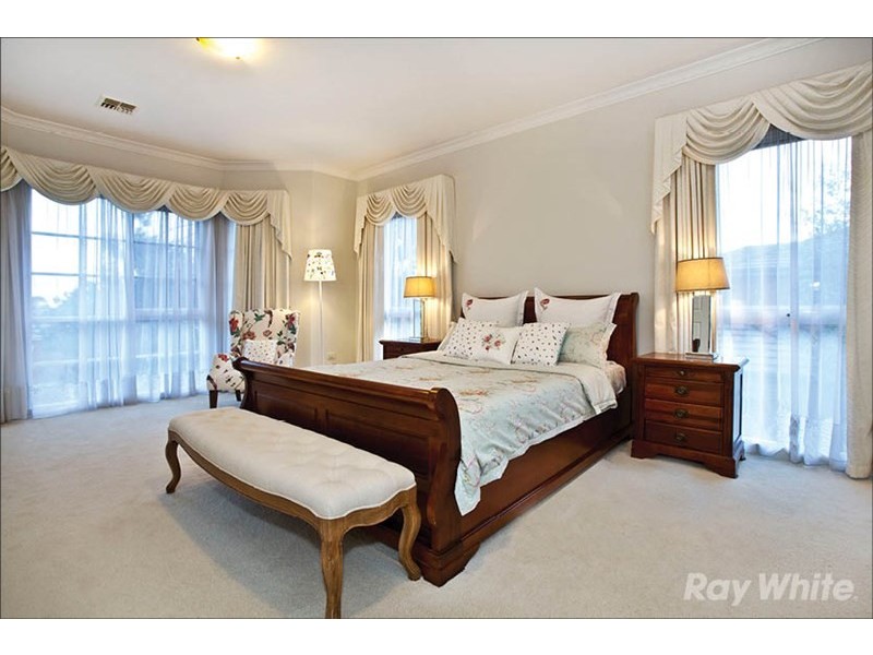 7 Peartree Way, Glen Waverley VIC 3150