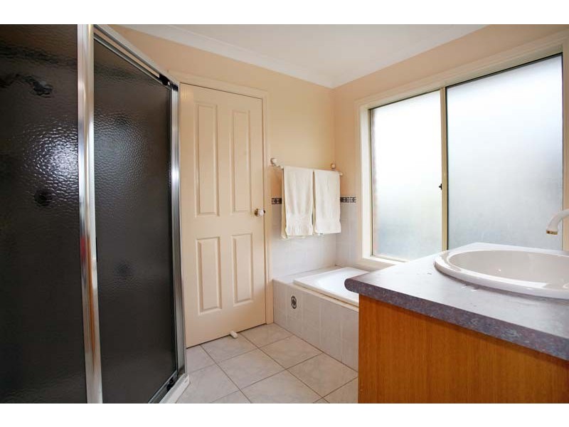 119 Herriotts Boulevard, Glen Waverley VIC 3150