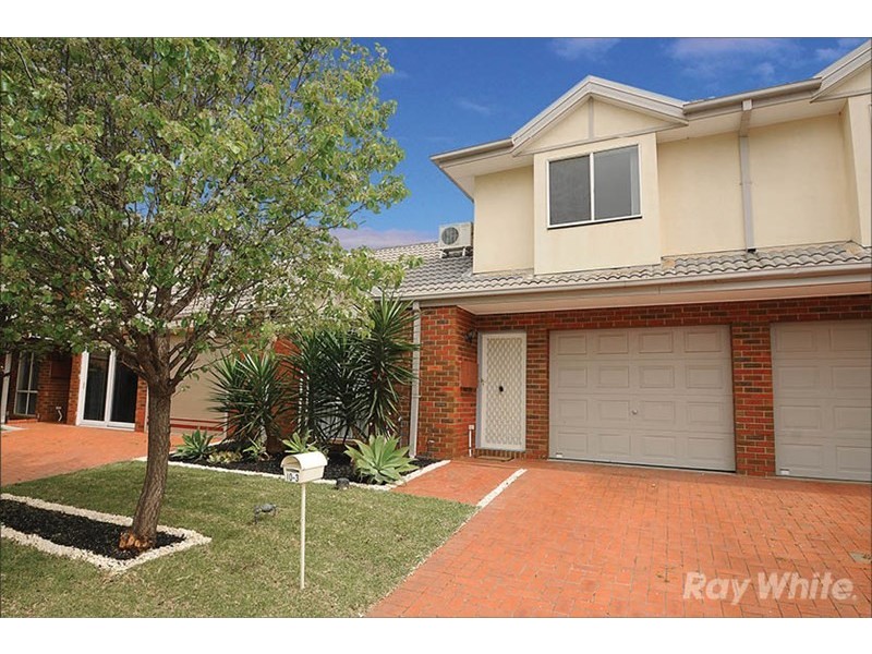 10/3 McKelvie Court, Glen Waverley VIC 3150