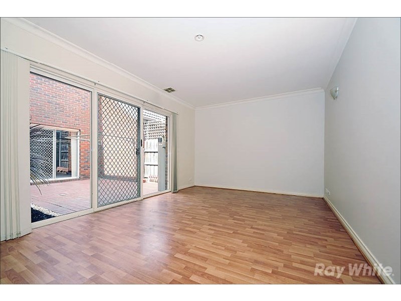 10/3 McKelvie Court, Glen Waverley VIC 3150