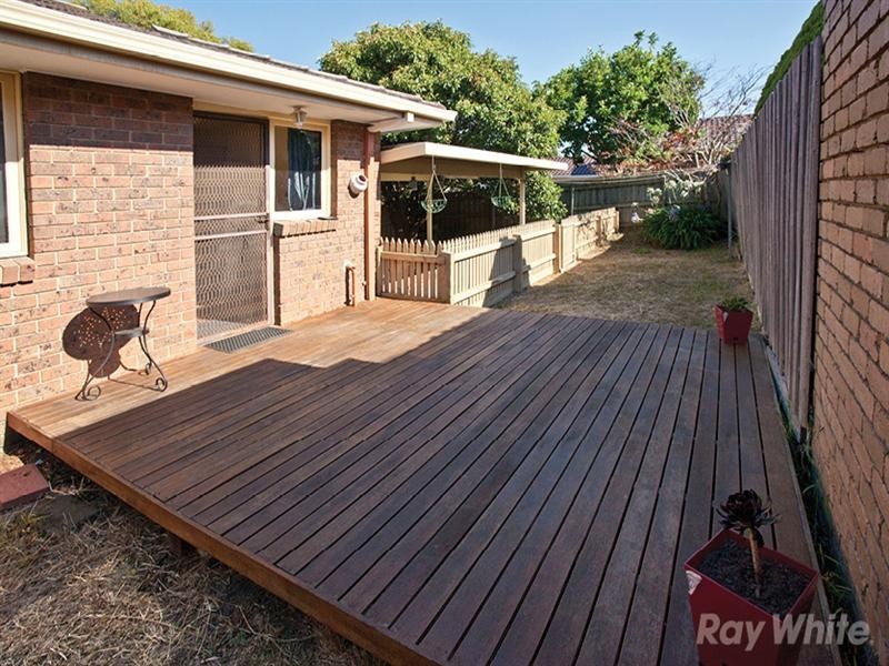 17 Chivalry Avenue, Glen Waverley VIC 3150