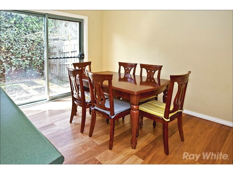 31 Silverwood Way, Glen Waverley VIC 3150