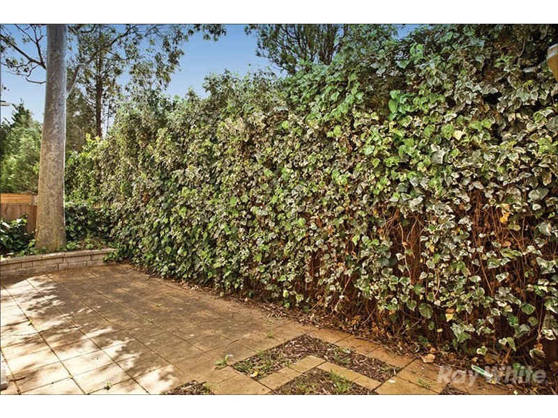 31 Silverwood Way, Glen Waverley VIC 3150