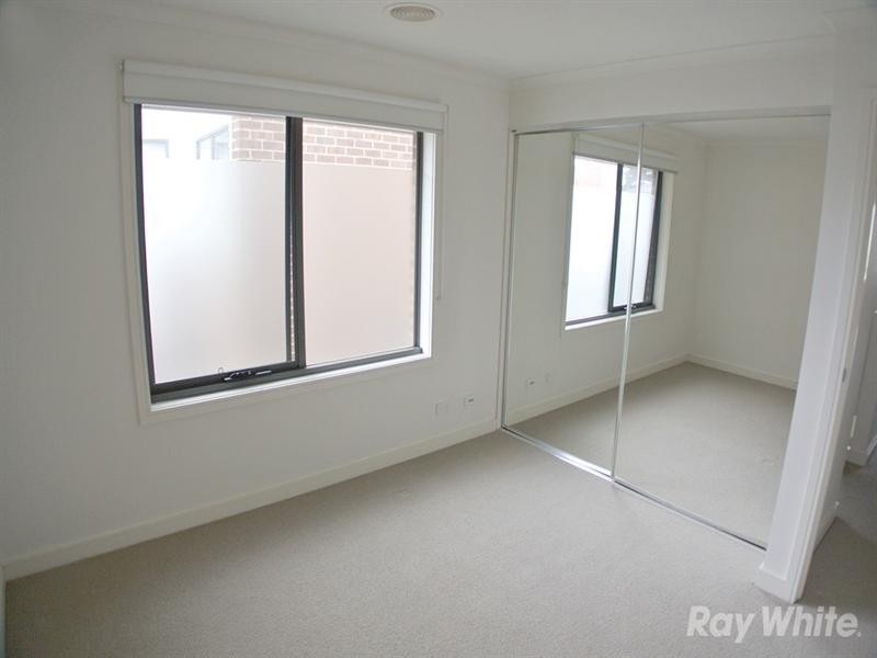 12 Selhurst Park Road, Mulgrave VIC 3170