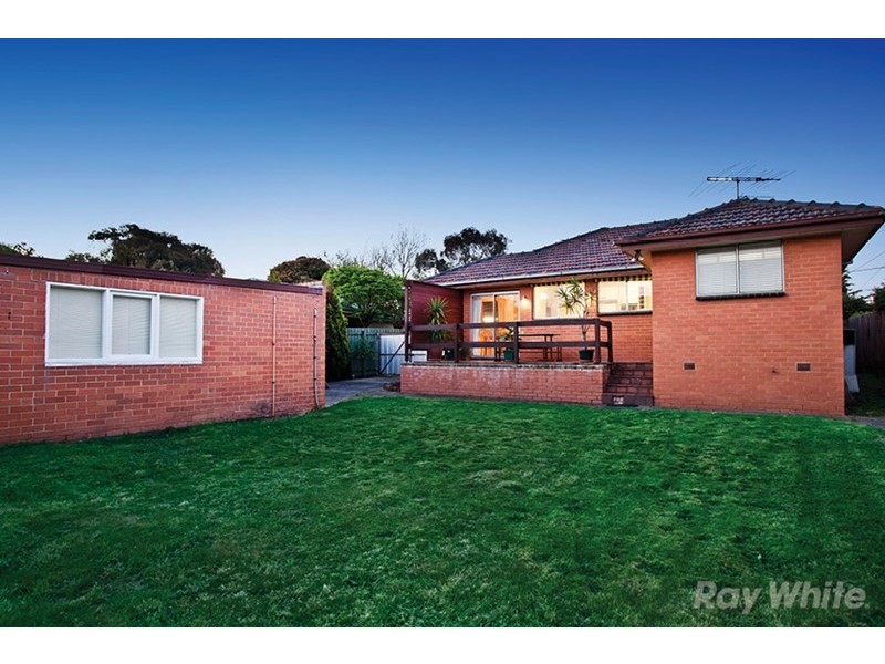 19 Gregory Crescent, Mulgrave VIC 3170