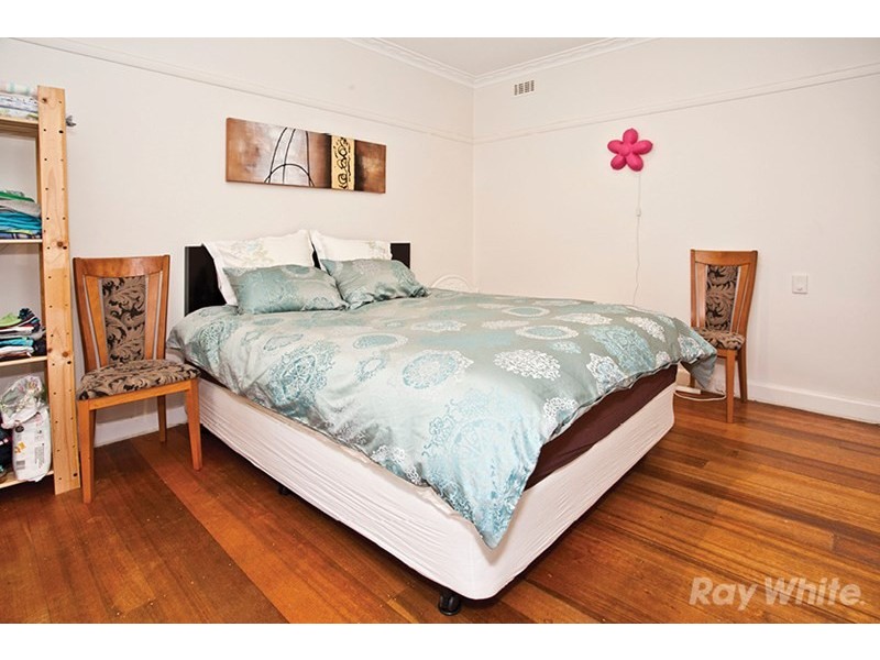 1/4 Allen Street, Glen Waverley VIC 3150