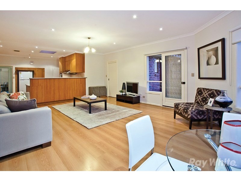 100 Roslyn Street, Burwood VIC 3125