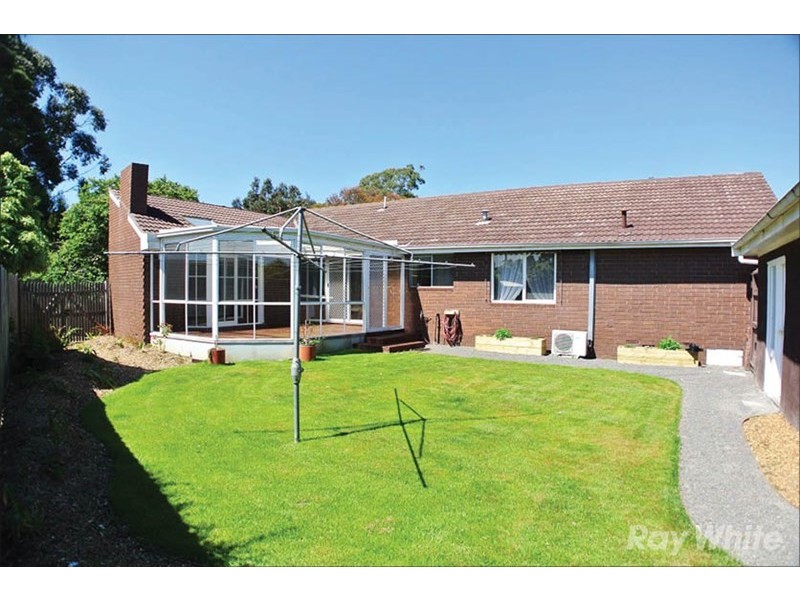 17 Mavista Avenue, Glen Waverley VIC 3150