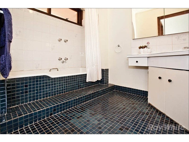 12 Lilian Street, Glen Waverley VIC 3150