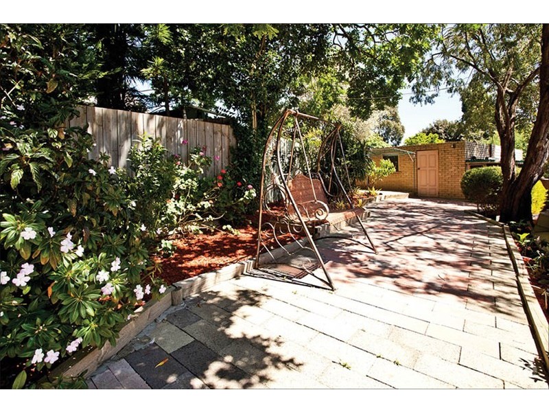 12 Lilian Street, Glen Waverley VIC 3150