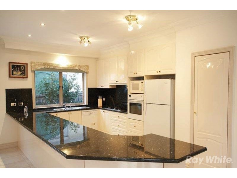 35 Strathconnan Place, Wheelers Hill VIC 3150