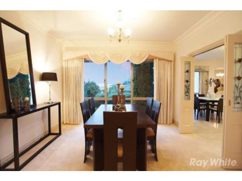 35 Strathconnan Place, Wheelers Hill VIC 3150