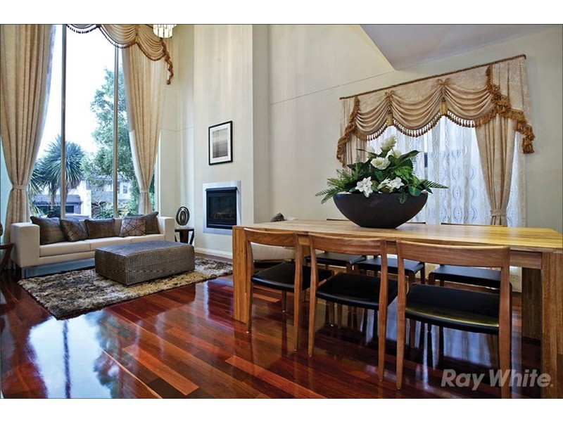 27 Crown Street, Glen Waverley VIC 3150