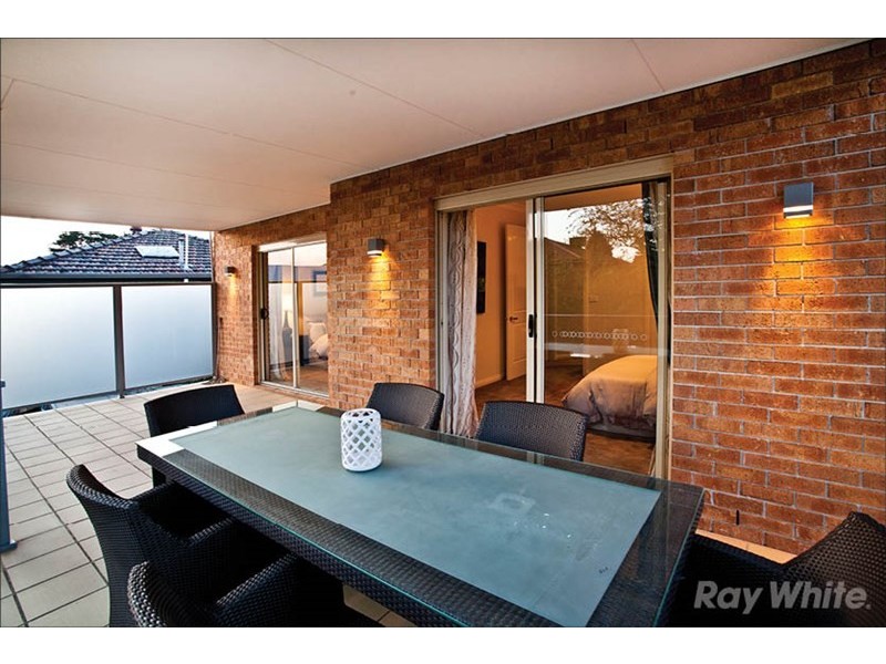 27 Crown Street, Glen Waverley VIC 3150