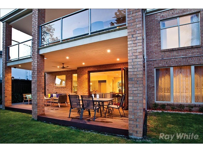 27 Crown Street, Glen Waverley VIC 3150