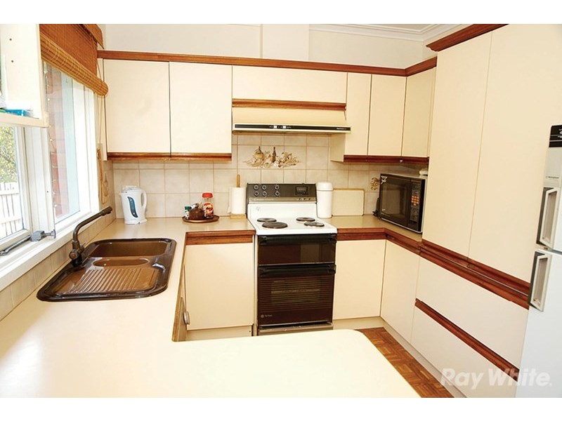 8 Townsend Street, Glen Waverley VIC 3150