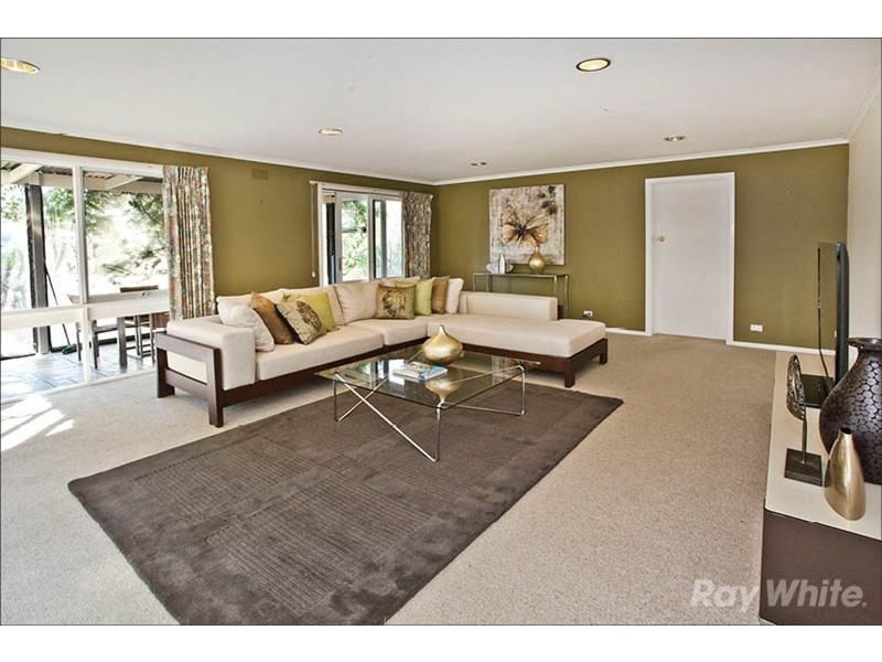 3 Eriden Close, Glen Waverley VIC 3150