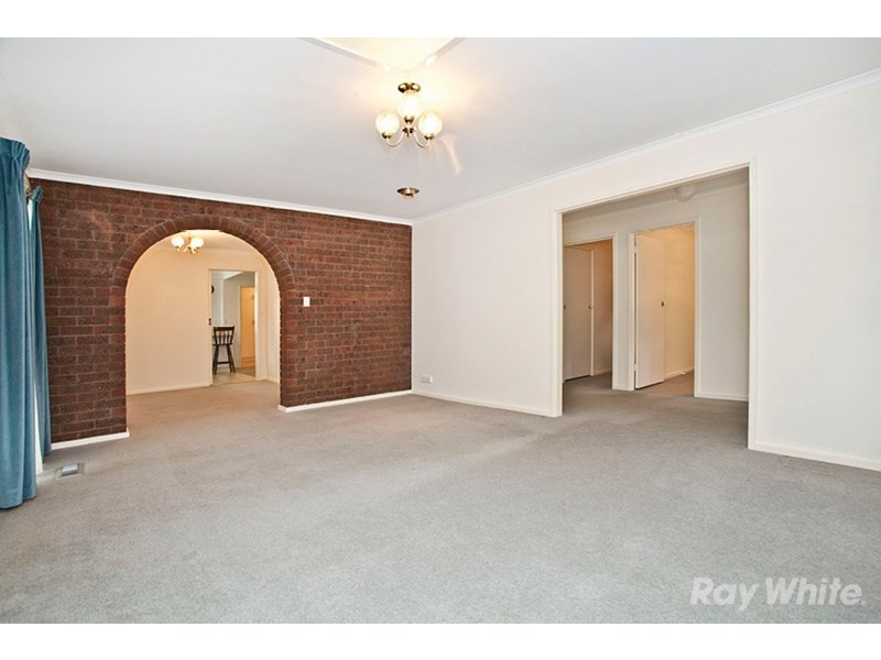 6 Highwood Drive, Wheelers Hill VIC 3150