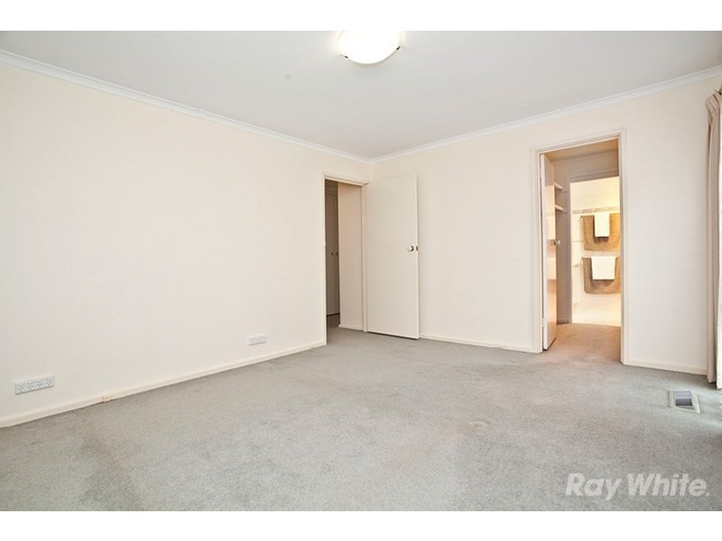 6 Highwood Drive, Wheelers Hill VIC 3150