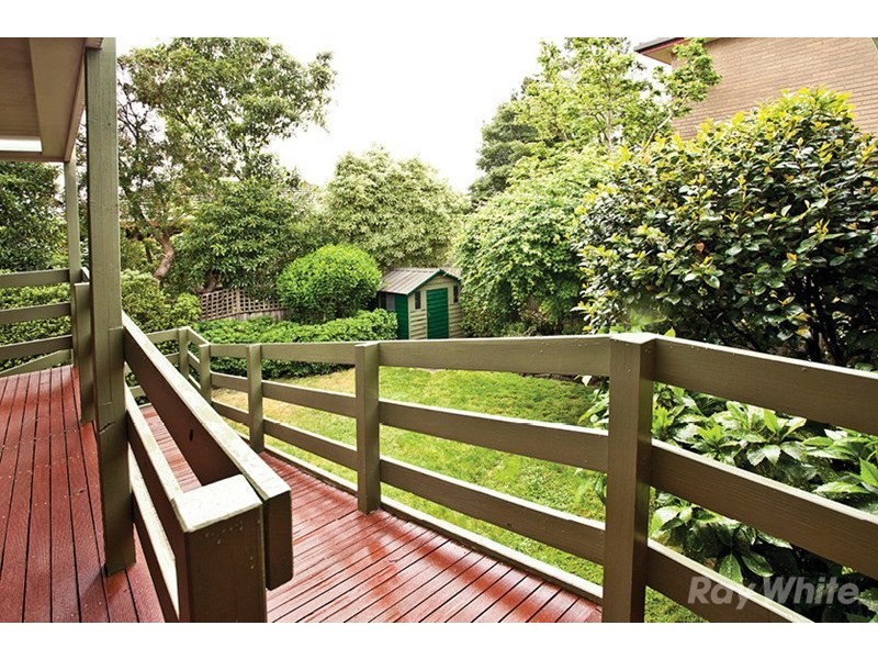 6 Highwood Drive, Wheelers Hill VIC 3150