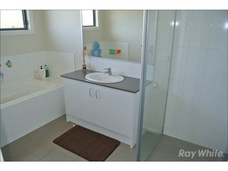 2/5 Folkestone Road, Glen Waverley VIC 3150