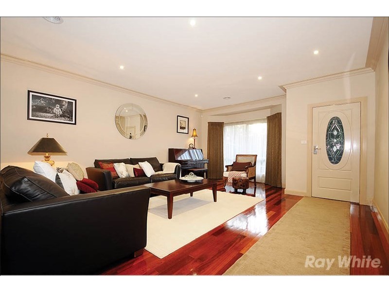 20 Elm Grove, Mount Waverley VIC 3149