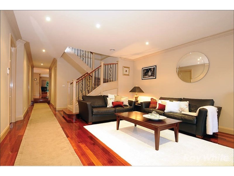 20 Elm Grove, Mount Waverley VIC 3149