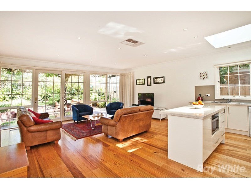 13 Inverell Avenue, Mount Waverley VIC 3149