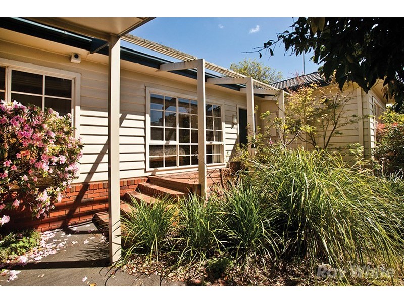 13 Inverell Avenue, Mount Waverley VIC 3149