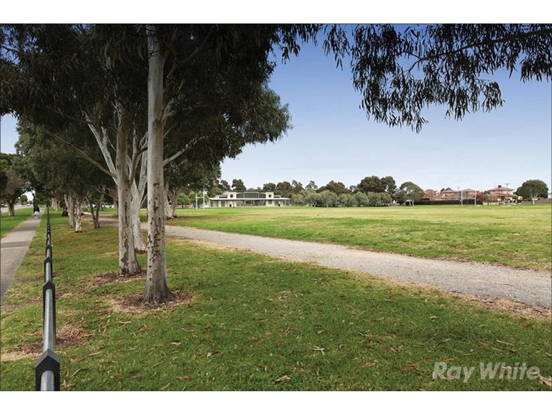 2/5 Browns Road, Clayton VIC 3168