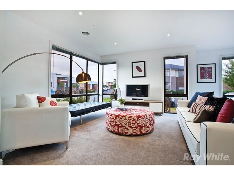 49 Waverley Park Drive, Mulgrave VIC 3170