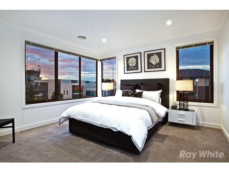 49 Waverley Park Drive, Mulgrave VIC 3170