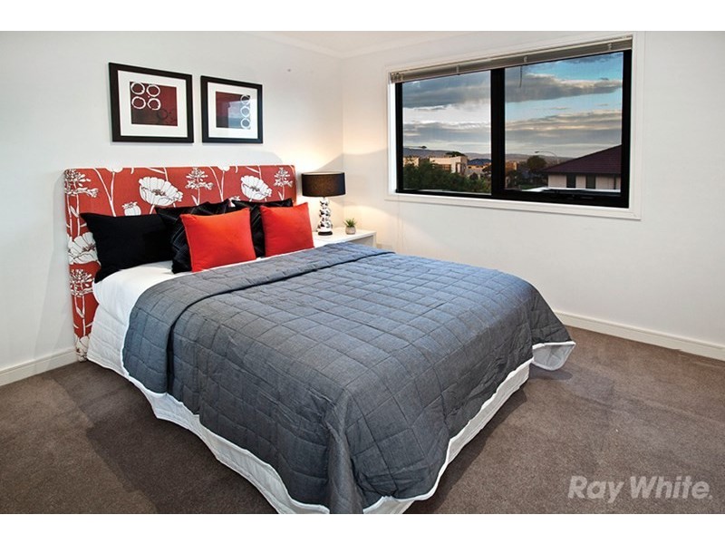 49 Waverley Park Drive, Mulgrave VIC 3170