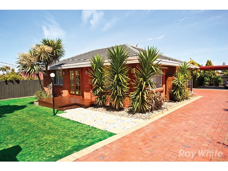 17 Meadowbrook Drive, Wheelers Hill VIC 3150