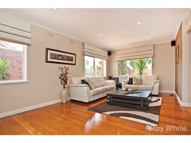 17 Meadowbrook Drive, Wheelers Hill VIC 3150