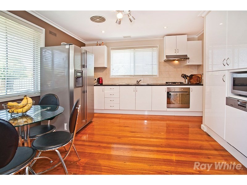 17 Meadowbrook Drive, Wheelers Hill VIC 3150