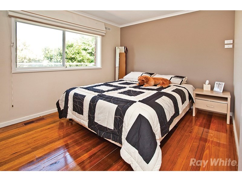 17 Meadowbrook Drive, Wheelers Hill VIC 3150