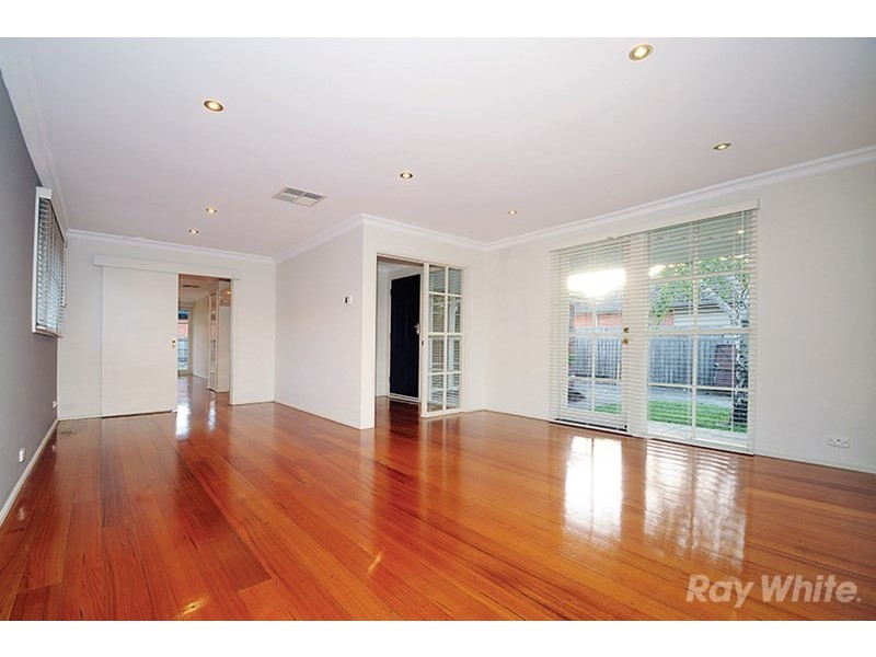 16 Murdoch Avenue, Mulgrave VIC 3170