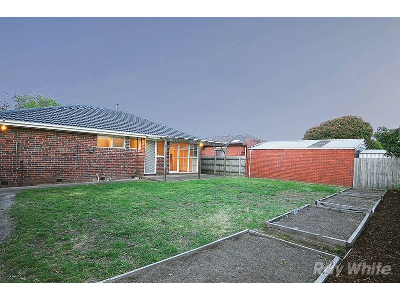 16 Murdoch Avenue, Mulgrave VIC 3170