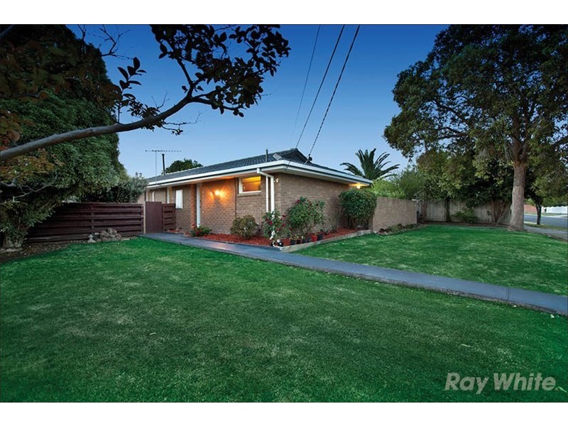 38 Denver Crescent, Mulgrave VIC 3170