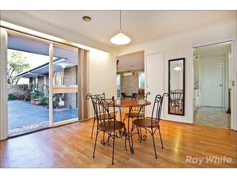 38 Denver Crescent, Mulgrave VIC 3170