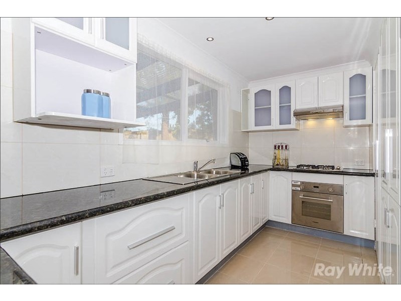 76 Fernbank Crescent, Mulgrave VIC 3170