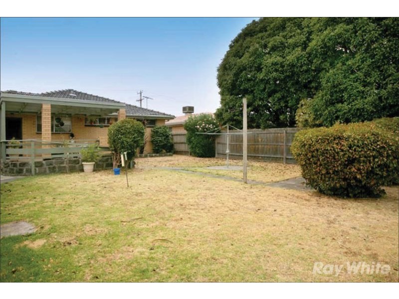 6 Blackwood Drive, Wheelers Hill VIC 3150